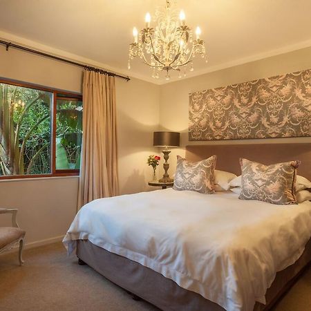 Loerie Hide Bed & Breakfast อีสต์ลอนดอน ภายนอก รูปภาพ