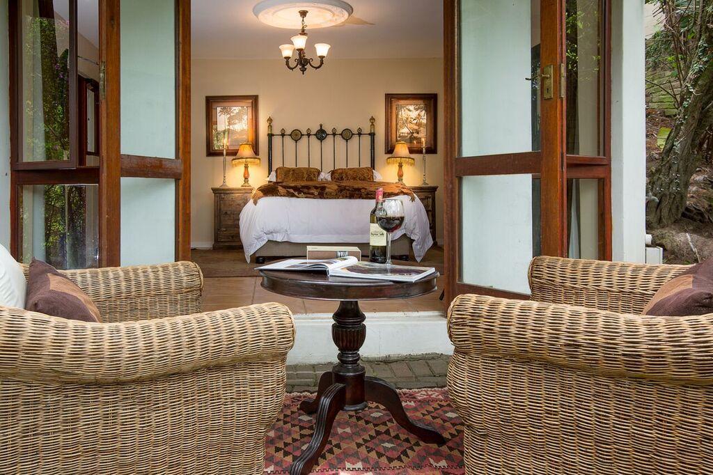 Loerie Hide Bed & Breakfast อีสต์ลอนดอน ภายนอก รูปภาพ